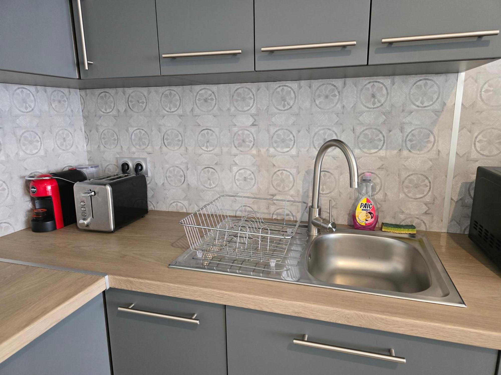 Appartement Au Calme Idealement Place A Macon. Ngoại thất bức ảnh
